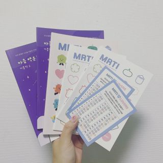워터멜론컴퍼니 마음 백문 백답 / 가족 연애 진로 결혼 부모님 친구 우정 문답100문 100답 — 5점을 준 리뷰어가 2022년 10월 올린 사용 사진