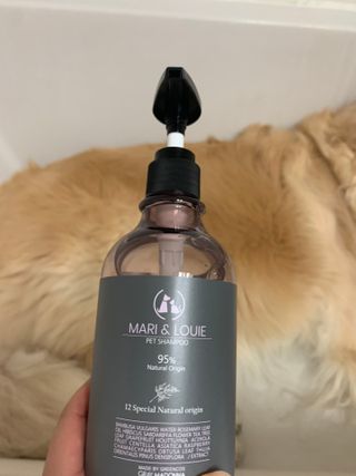 마리앤루이펫샴푸 [mari and louie pet shampoo] — 4.5점을 준 리뷰어가 2021년 6월 올린 사용 사진