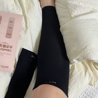 하트플로우 종아리 압박 밴드 스타킹 — 5점을 준 리뷰어가 2022년 9월 올린 사용 사진