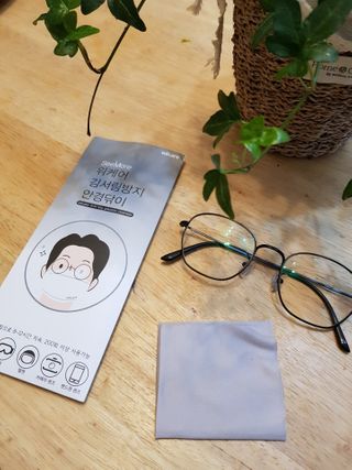 위케어 김서림방지 안경닦이 안티포그 극세사클리너 — 5점을 준 리뷰어가 2021년 2월 올린 사용 사진