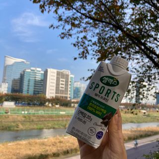 셀렉스스포츠 셀렉스 스포츠 드링크 초콜릿 _ 330ml x 12팩 — 5점을 준 리뷰어가 2021년 11월 올린 사용 사진