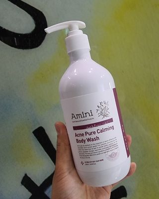아미니 아크네 퓨어카밍 바디워시 500ml — 5점을 준 리뷰어가 2021년 6월 올린 사용 사진