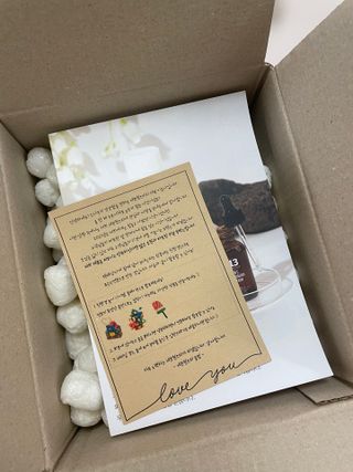 [세븐원쓰리 713] 피부톤을 속부터 밝게 피누스 비타민C 딥 하이드레이션 세럼 — 3.5점을 준 리뷰어가 2021년 10월 올린 사용 사진