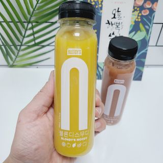 BLENDY'S 핑크 스무디+블론디 스무디 — 4점을 준 리뷰어가 2021년 11월 올린 사용 사진