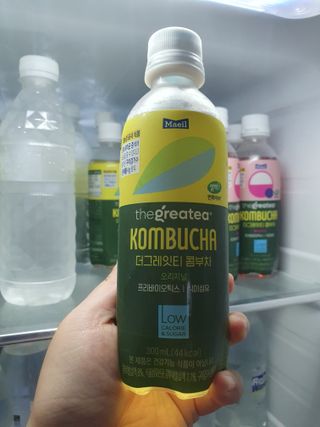 더그레잇티 콤부차 [매일유업] 더그레잇티 44kcal 콤부차 300ml *12개입 (오리지널 6개+베리리치 6개) — 5점을 준 리뷰어가 2023년 7월 올린 사용 사진