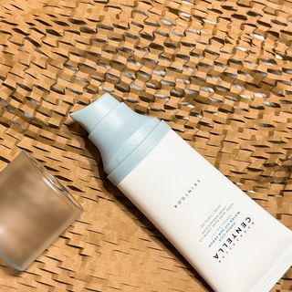 [스킨1004] 마다가스카르 센텔라 히알루-시카 워터핏 선세럼 50ml — 5점을 준 리뷰어가 2024년 5월 올린 사용 사진