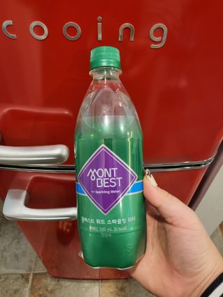 몽베스트 Montbest with Sparkling water Plain 20병 — 5점을 준 리뷰어가 2021년 11월 올린 사용 사진