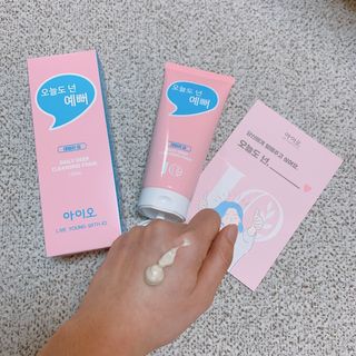 IO 아이오 오늘도 넌 예뻐 - 데일리딥 클렌징폼 — 3.5점을 준 리뷰어가 2021년 2월 올린 사용 사진