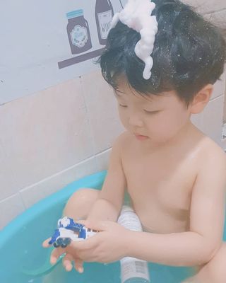 여우두마리 아기 버블클렌저 버블폼 거품놀이 유아바디워시 배쓰밤 입욕제 — 5점을 준 리뷰어가 2021년 2월 올린 사용 사진