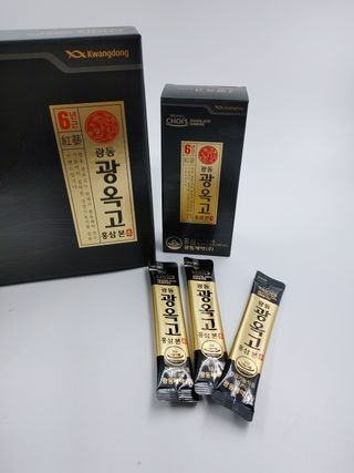 [광동제약] 광동 광옥고 홍삼 본 30포+쇼핑백 증정 — 3.5점을 준 리뷰어가 2021년 11월 올린 사용 사진