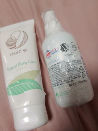 mom e 맘이 내추럴 베이비 케어 크림+바디오일 — 5점을 준 리뷰어가 2021년 1월 올린 사용 사진