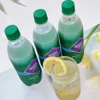 몽베스트 Montbest with Sparkling water Plain 20병 — 5점을 준 리뷰어가 2022년 8월 올린 사용 사진