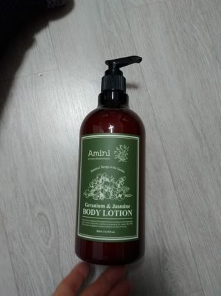 아미니 플라워테라피 바디로션  500ml 시리즈 — 5점을 준 리뷰어가 2021년 1월 올린 사용 사진