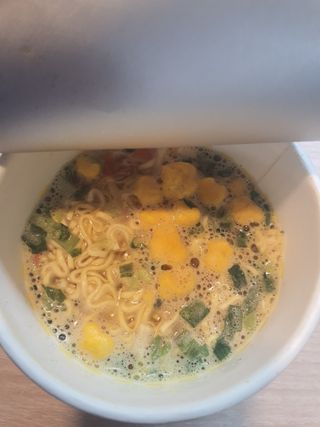 NISSIN 닛신 컵누들  4종 - 씨푸드오리지날, 씨푸드 스파이시, 씨푸드 커리, 씨푸드 XO소스 — 5점을 준 리뷰어가 2022년 12월 올린 사용 사진
