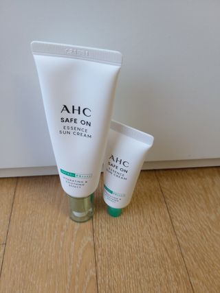[AHC] 세이프온 에센스 선크림 올리브영 스페셜 증정 기획세트 — 5점을 준 리뷰어가 2022년 6월 올린 사용 사진