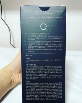 르핸스 퍼포밍 5 샴푸 비반트 포렛/베티버 포그 — 5점을 준 리뷰어가 2023년 2월 올린 사용 사진