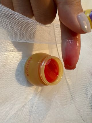 [후르디아] 올리브영 꿀과즙 립밤 2종 (블루베리/석류) — 4점을 준 리뷰어가 2022년 12월 올린 사용 사진