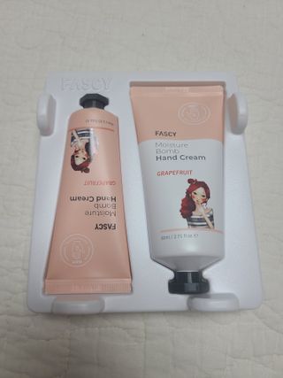 파시 FASCY 高保湿ハンドクリーム40ml+80ml セット — 5점을 준 리뷰어가 2021년 8월 올린 사용 사진