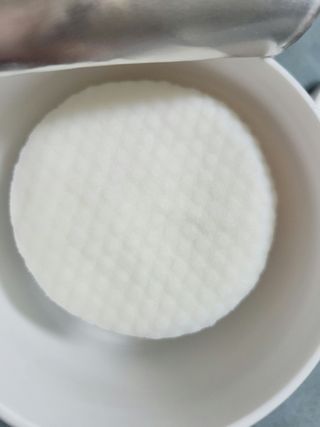 오투에니원 화이트 스완 갈락토미세스 비타민 C 필링 패드 60매 — 4점을 준 리뷰어가 2022년 12월 올린 사용 사진