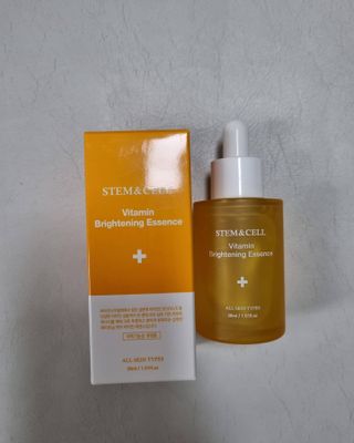 체르엠 스템앤셀 비타민 브라이트닝 에센스 30ml 1개 — 5점을 준 리뷰어가 2021년 11월 올린 사용 사진