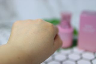 AHC 아우라 시크릿 톤업 벨벳 — 5점을 준 리뷰어가 2021년 4월 올린 사용 사진