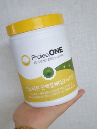 프로티원 단백질쉐이크 녹차맛 2주분 1통+보틀 — 5점을 준 리뷰어가 2021년 5월 올린 사용 사진