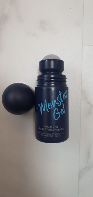 [바록스] 류현진 올인원 바디릴렉싱 몬스터겔 50ml — 5점을 준 리뷰어가 2021년 4월 올린 사용 사진