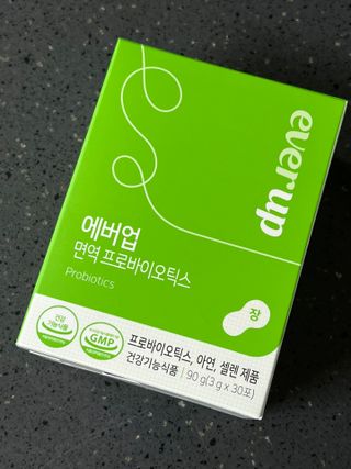 [몸엔용] 에버업 멀티비타민&미네랄, 눈건강 루테인 혈행건강 오메가3, 면역 프로바이오틱스 3종 택1 — 5점을 준 리뷰어가 2022년 4월 올린 사용 사진