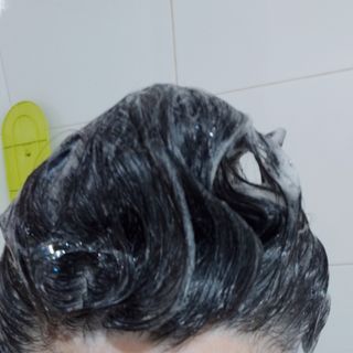 [딸로] 비어이스트테라피 스칼프 샴푸 — 5점을 준 리뷰어가 2024년 1월 올린 사용 사진
