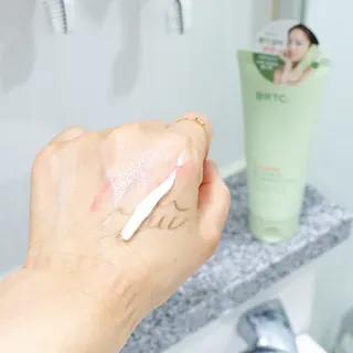비알티씨 BRTC 시카 바이옴 블랙헤드 클렌징 폼 150ml — 5점을 준 리뷰어가 2022년 12월 올린 사용 사진