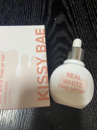 KISSY BAE 키시베이 키시베이 리얼화이트 톤업틴트 — 5점을 준 리뷰어가 2021년 8월 올린 사용 사진