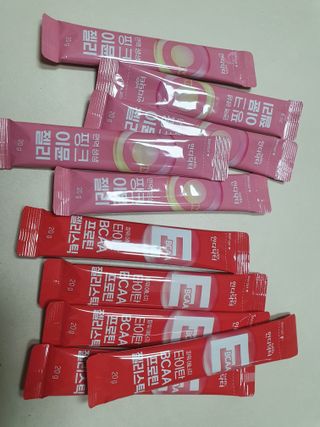 인디닥터 면역 생생 핑크 이뮨 젤리 + 타이탄 BCAA 프로틴 젤리스틱 — 5점을 준 리뷰어가 2022년 4월 올린 사용 사진