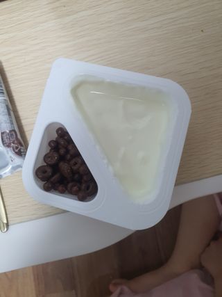 LIVE 매일바이오 토핑요거트 — 5점을 준 리뷰어가 2022년 4월 올린 사용 사진