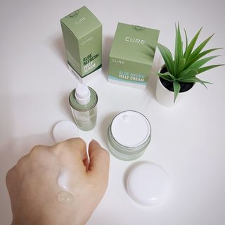 김정문알로에 큐어 큐어 알로에 리프레쉬 젤리 세럼, 큐어 알로에 하이드로 젤리 크림 — 5점을 준 리뷰어가 2021년 2월 올린 사용 사진