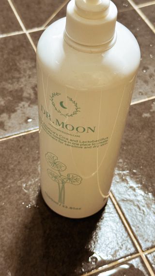 [닥터문] 센텔라 시카케어 화이트머스크 바디워시 1000ml — 4점을 준 리뷰어가 2023년 12월 올린 사용 사진