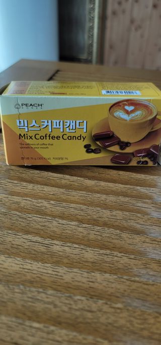 (주) 피치코리아 믹스커피캔디76g x2개입 — 5점을 준 리뷰어가 2022년 11월 올린 사용 사진