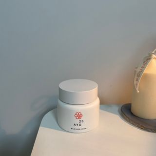 AYU25[아유트웬티파이브]다마스크로즈워터 베이스 천연 수분 촉촉 크림 — 4점을 준 리뷰어가 2021년 4월 올린 사용 사진