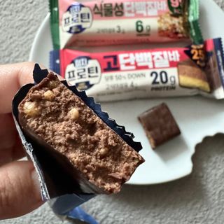 이지프로틴바 3종x각 2ea (고단백질바, 멀티단백질바, 식물성단백질바) — 4점을 준 리뷰어가 2024년 3월 올린 사용 사진