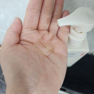 로우퀘스트 베리어 인핸싱 클렌저 190ml — 5점을 준 리뷰어가 2023년 10월 올린 사용 사진
