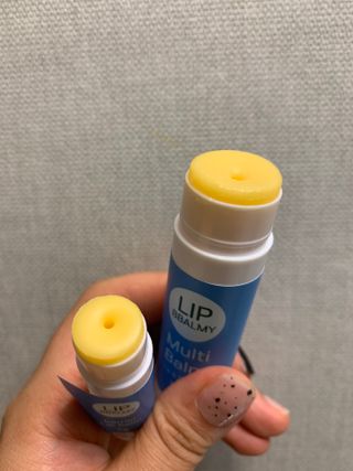 [립빠미] 립앤칙스 멀티밤 + 베리어립밤 2종 — 3.5점을 준 리뷰어가 2021년 9월 올린 사용 사진
