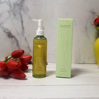 스킨큐어 산다화 순한 클렌징 동백 오일 200ml — 4.5점을 준 리뷰어가 2023년 4월 올린 사용 사진