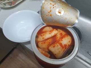 셰프애찬 알타리김치 총각김치 1kg — 4점을 준 리뷰어가 2022년 10월 올린 사용 사진