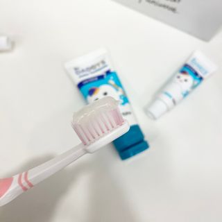 닥터데디스 안심불소 튼튼치약(청포도, 민트 중 택 1) 60g + 여행용 미니 치약 15g — 5점을 준 리뷰어가 2022년 9월 올린 사용 사진