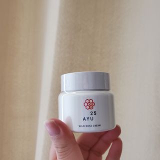 AYU25[아유트웬티파이브]다마스크로즈워터 베이스 천연 수분 촉촉 크림 — 5점을 준 리뷰어가 2021년 4월 올린 사용 사진