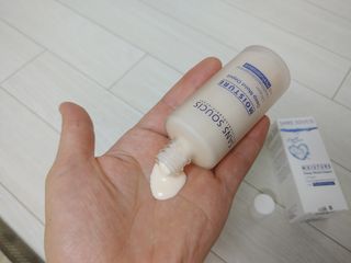 산수시 데포 세럼 수분 물광 비타민 에센스 50ml 기초화장품 — 5점을 준 리뷰어가 2021년 7월 올린 사용 사진