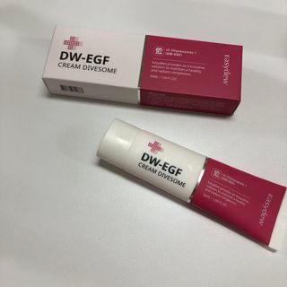 이지듀 DW-EGF 크림 다이브좀_콜라겐이 쏙쏙, 탄력피부로 다이빙 — 5점을 준 리뷰어가 2021년 2월 올린 사용 사진