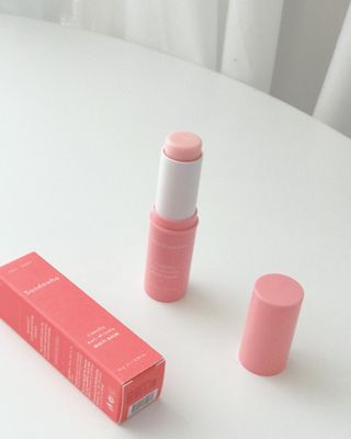스킨큐어 산다화 카멜리아 안티 링클 멀티밤 — 4점을 준 리뷰어가 2022년 4월 올린 사용 사진