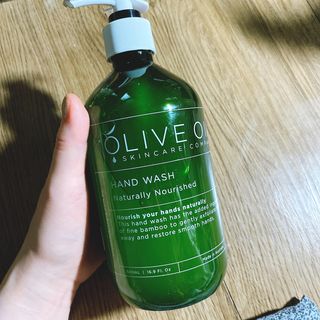 올리브 오일 스킨케어 컴퍼니 [OOSC] 촉촉 깨끗 내추럴리 너리시드 핸드워시 500ml — 5점을 준 리뷰어가 2021년 5월 올린 사용 사진