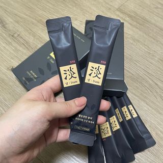 담소은 자극없는 무알콜 휴대용 한방가글 스틱 가글담 — 4.5점을 준 리뷰어가 2022년 10월 올린 사용 사진