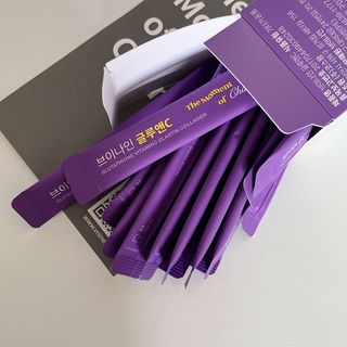 브이나인 글루타치온 비타민C 콜라겐 세라마이드 14포 1BOX — 5점을 준 리뷰어가 2022년 8월 올린 사용 사진